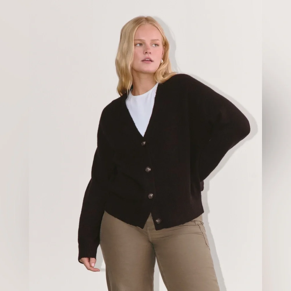 Everlane The Cocoon Cardigan in Plush Cardigan, Size XS - Picture 1 of 9